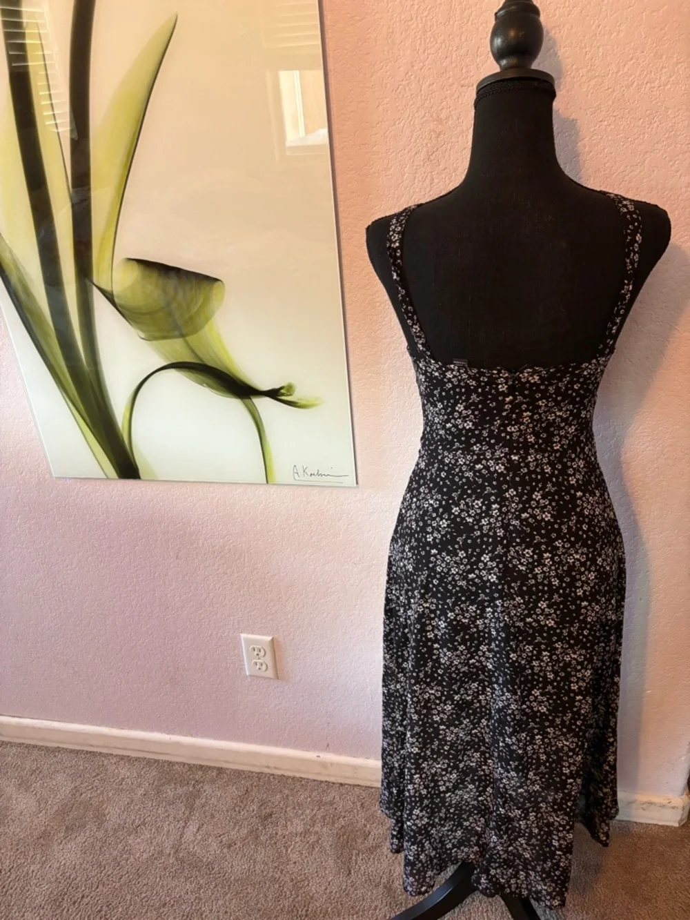 Dress size small - Picture 4 of 5